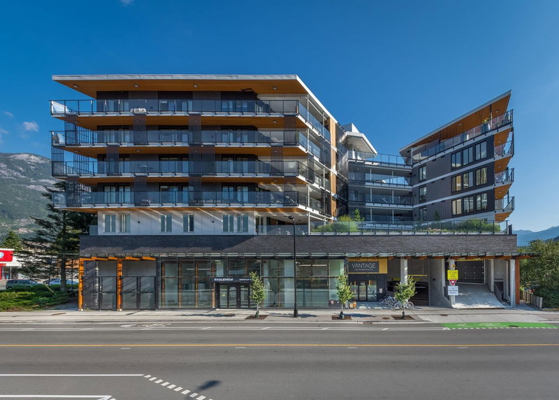 511 - 1365 Pemberton Avenue, Squamish, V8B 1B7 | Image 2