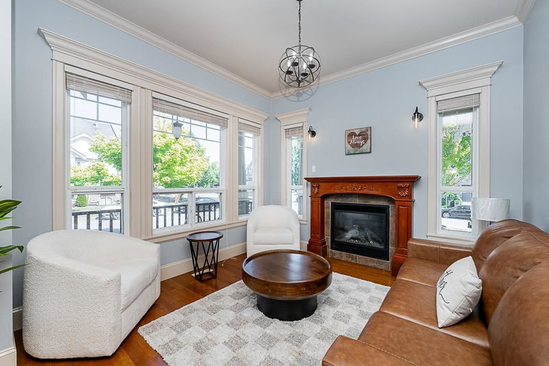 18938 54a Avenue, Surrey, V3S 6R4 | Image 3