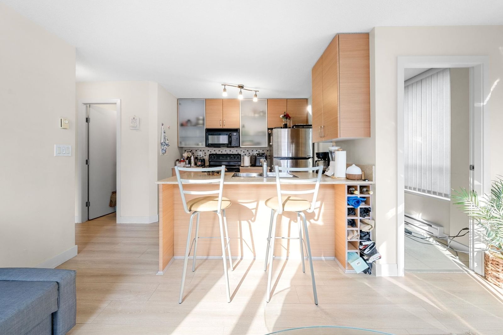 Listing Image 13