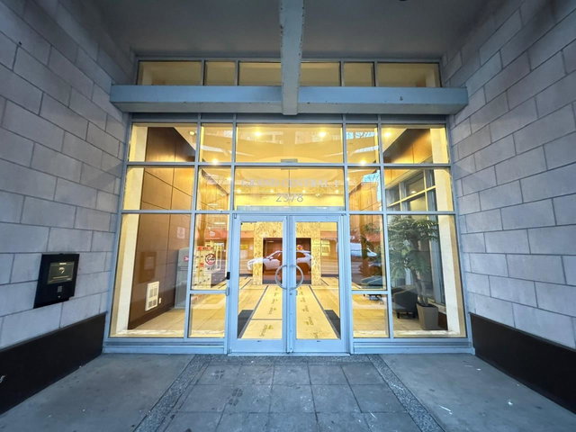 1803 - 2978 Glen Drive