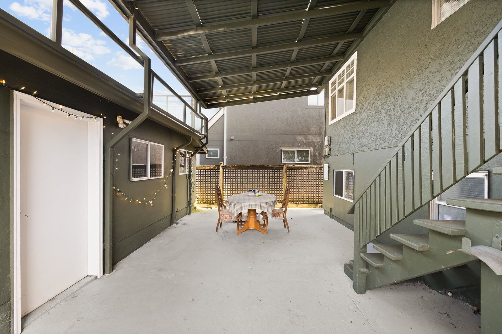 Listing Image 22
