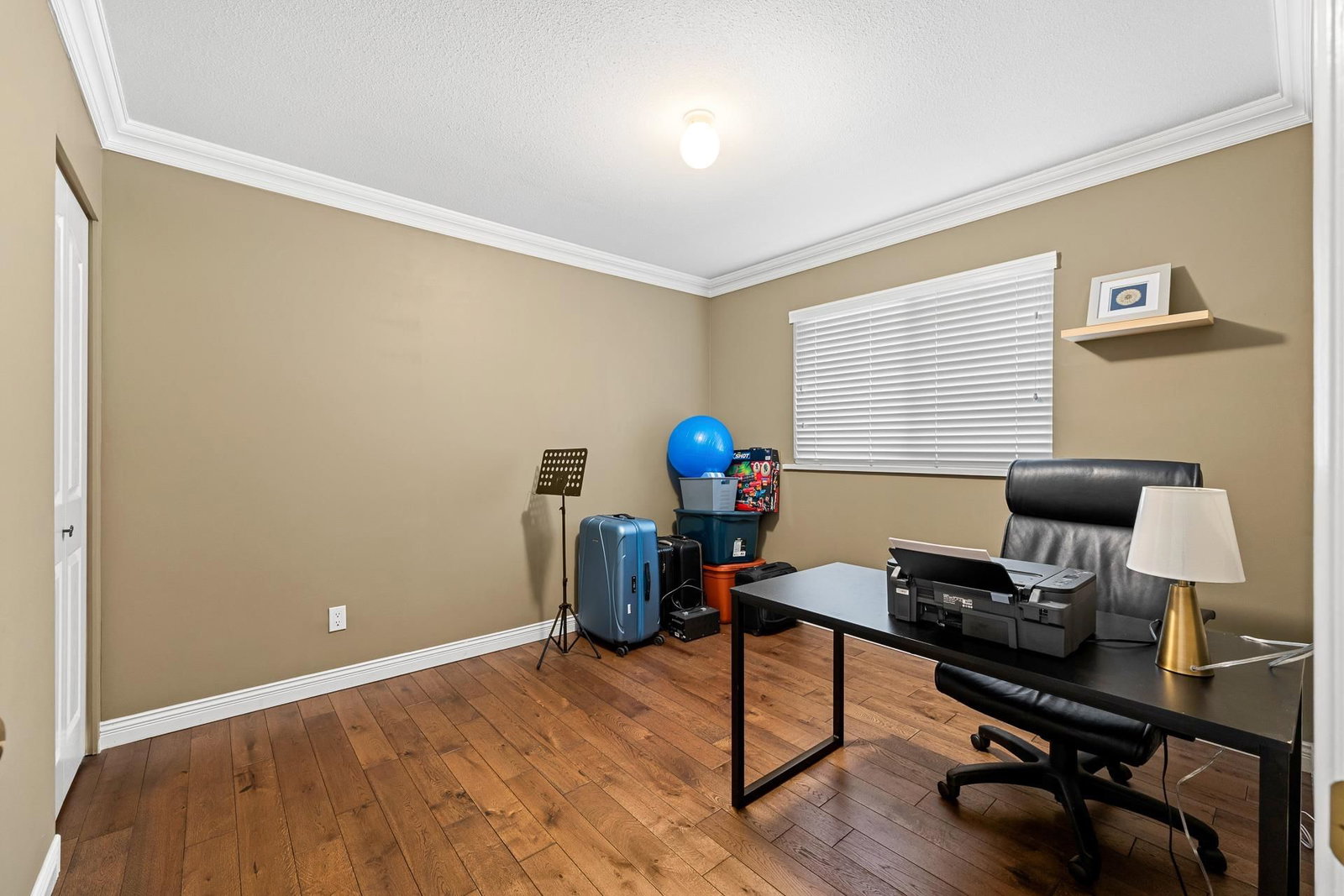 Listing Image 20