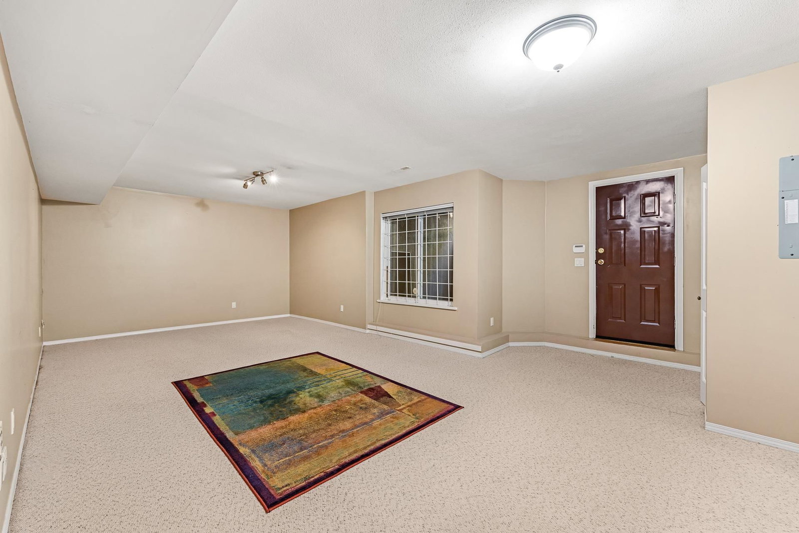 Listing Image 33