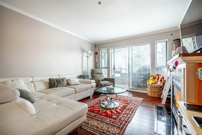 P02 - 223 Mountain Highway | North Vancouver | Image