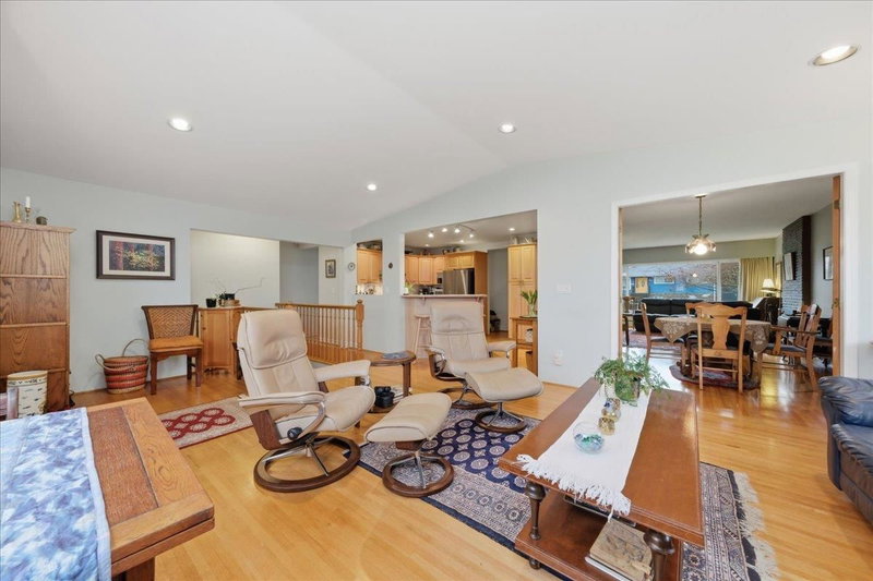 3776 Arbor Street, Burnaby, V5J 1T4 | Image 3