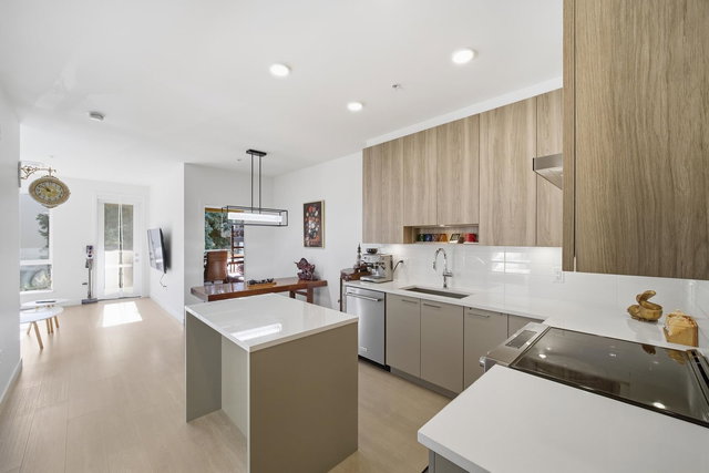 309 - 7588 16th Street