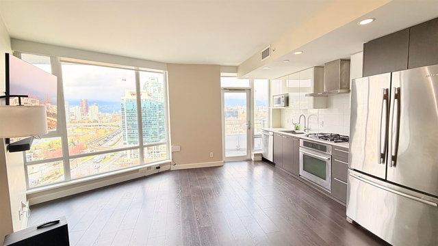 2015 - 1618 Quebec Street