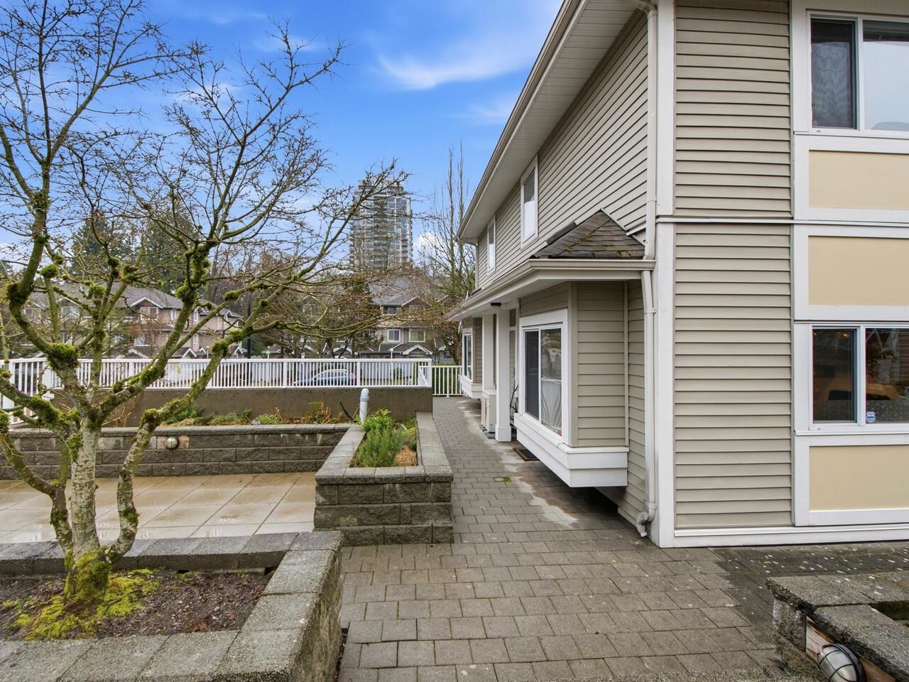 Listing Image 15