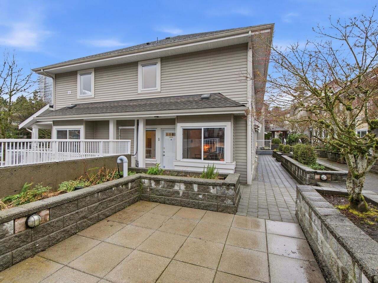 Listing Image 16