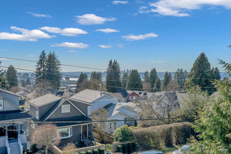 238 28th Street, North Vancouver, V7N 1C2 | Image 2