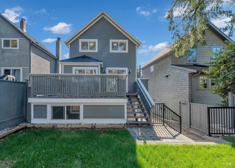 238 28th Street, North Vancouver, V7N 1C2 | Image 3