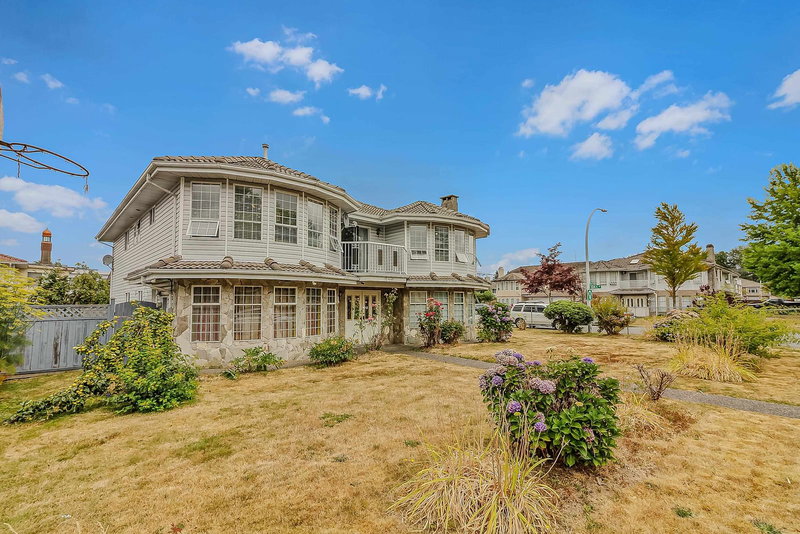 12441 71a Avenue, Surrey, V3W 0P7 | Image 2