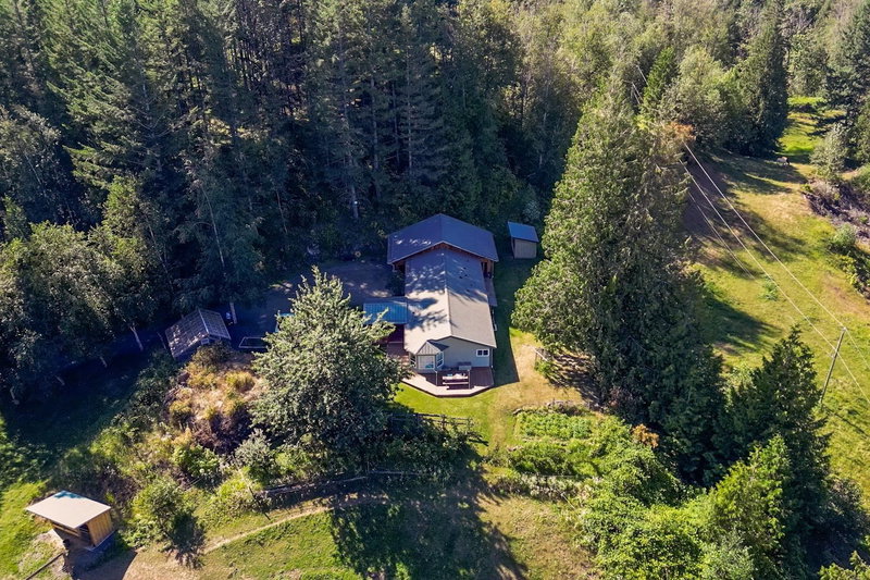 48522 Elk View Road, Chilliwack, V4Z 1H1 | Image 2