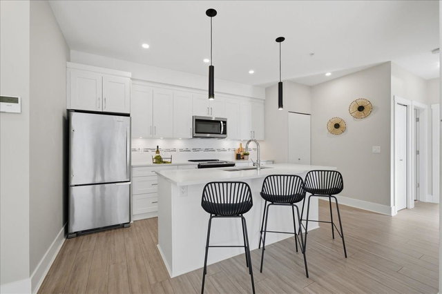 305 - 22335 Mcintosh Avenue