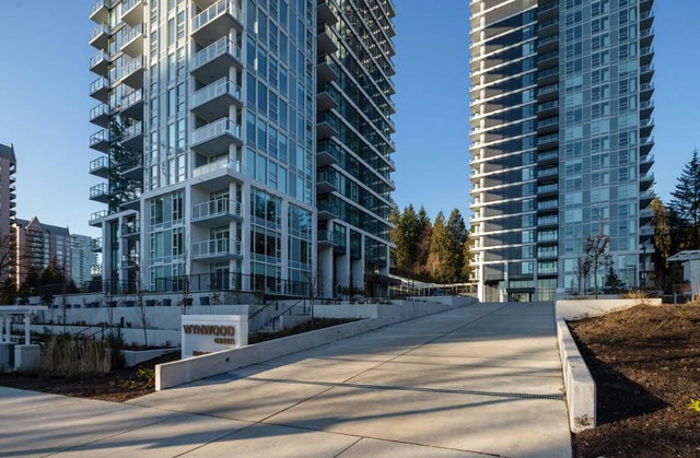 606 - 585 Austin Avenue