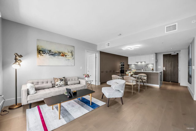 204 - 2089 43rd Avenue W