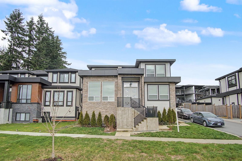 16685 15a Avenue, Surrey, V3S 9X7 | Image 2