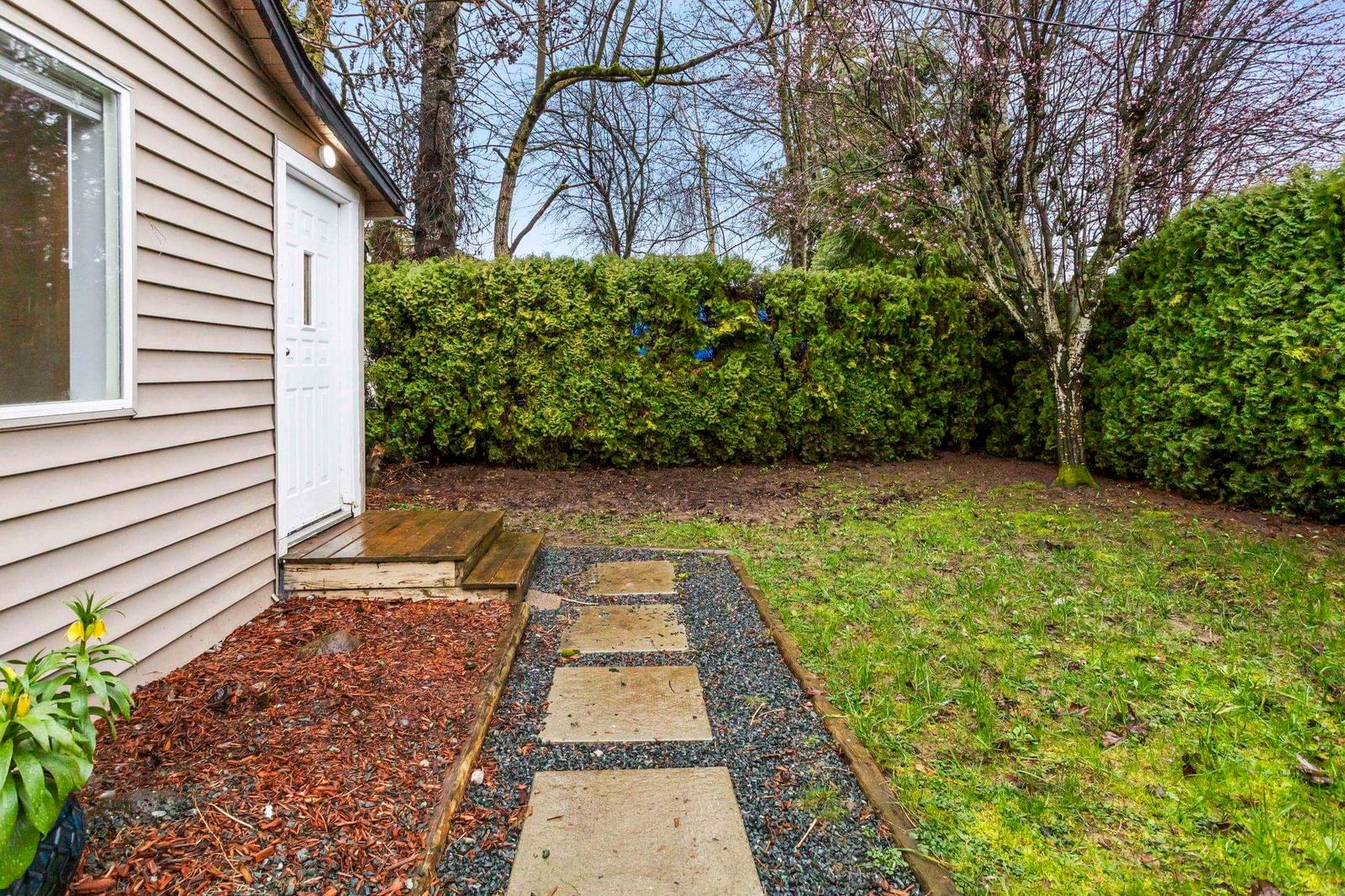Listing Image 23