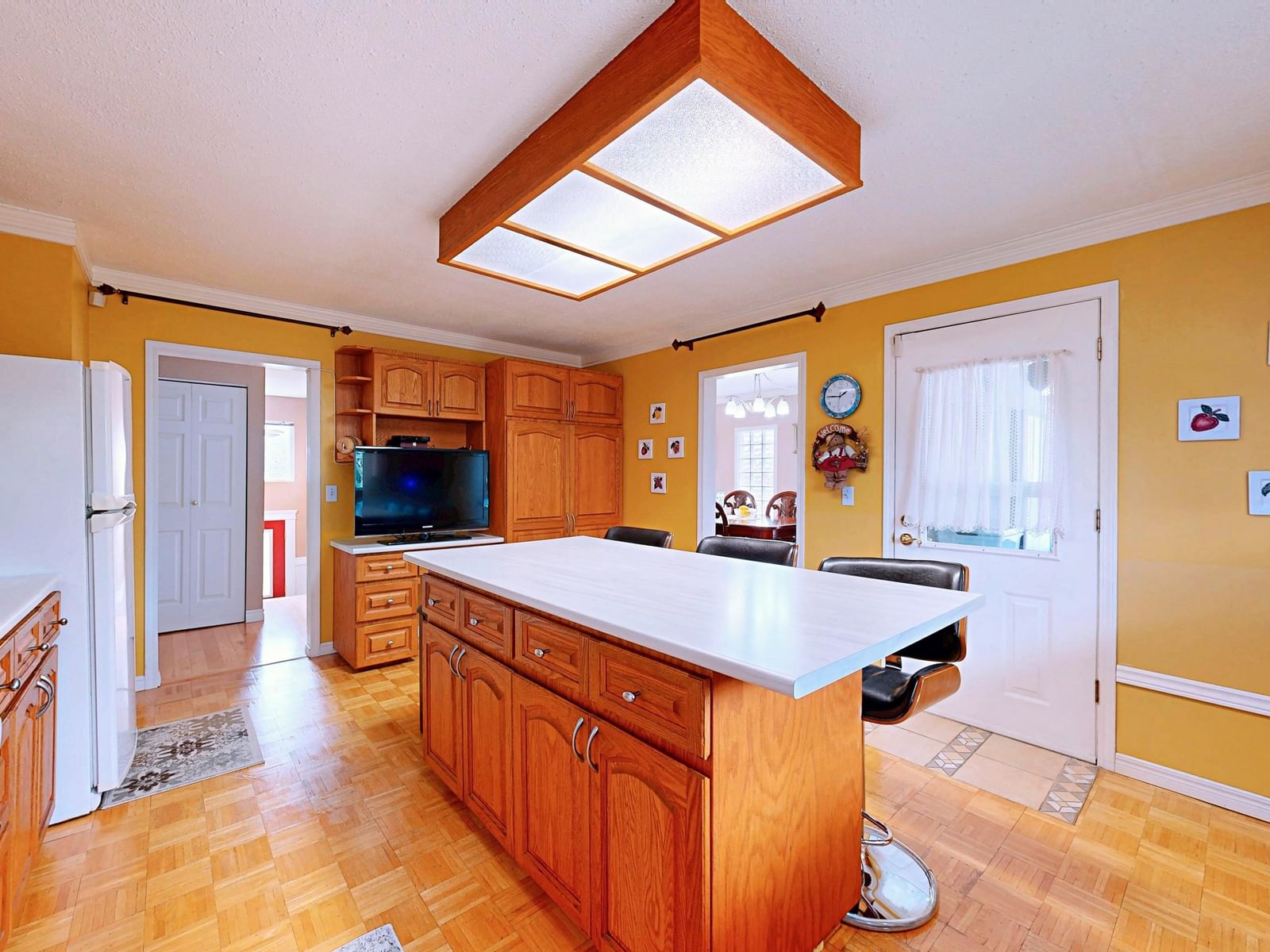 Listing Image 12