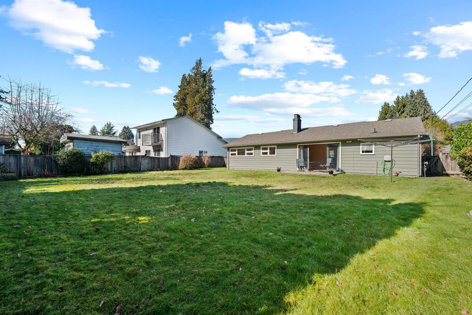Listing Image 17