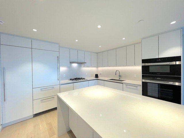 14xx - 485 42nd W Avenue