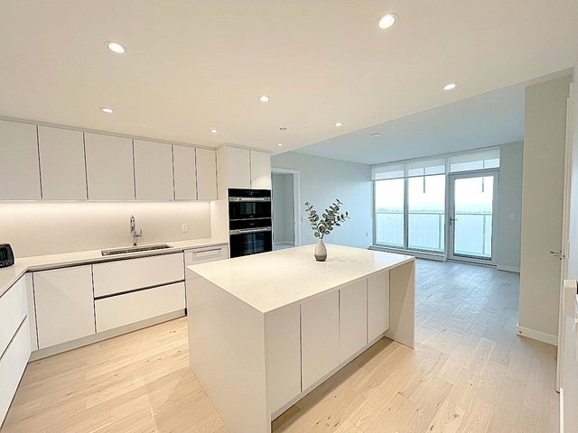 14xx - 485 42nd W Avenue