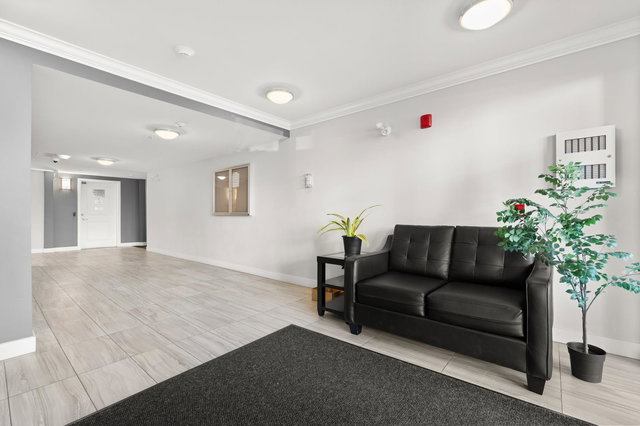 308 - 15895 84 Avenue