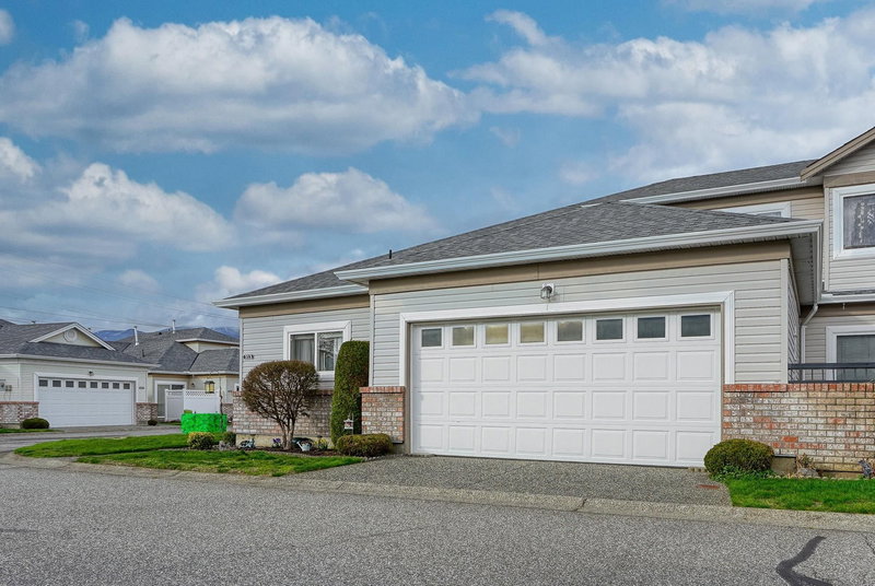 213 - 8485 Young Road, Chilliwack, V2P 7Y7 | Image 2