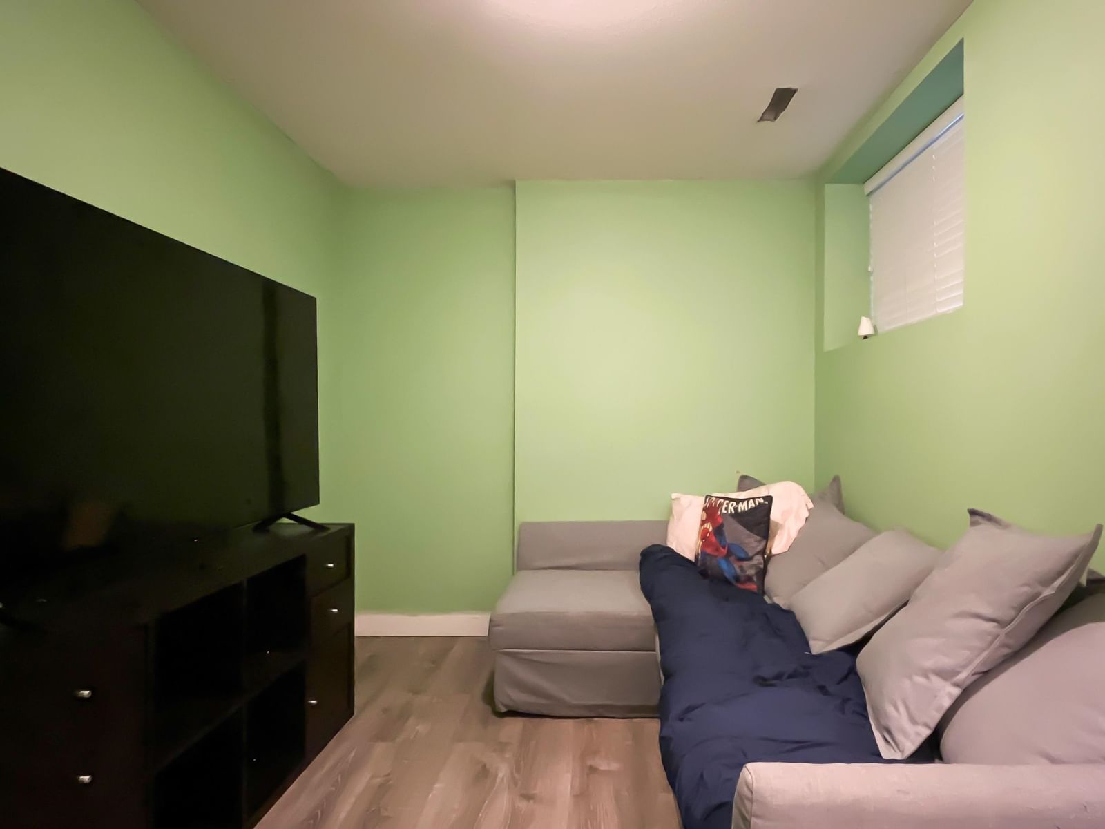 Listing Image 17