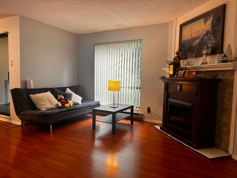 10527 Holly Park Lane, Surrey, V3R 6X8 | Image 3