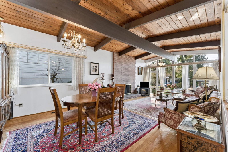 922 Canyon Boulevard, North Vancouver, V7R 2J8 | Image 3