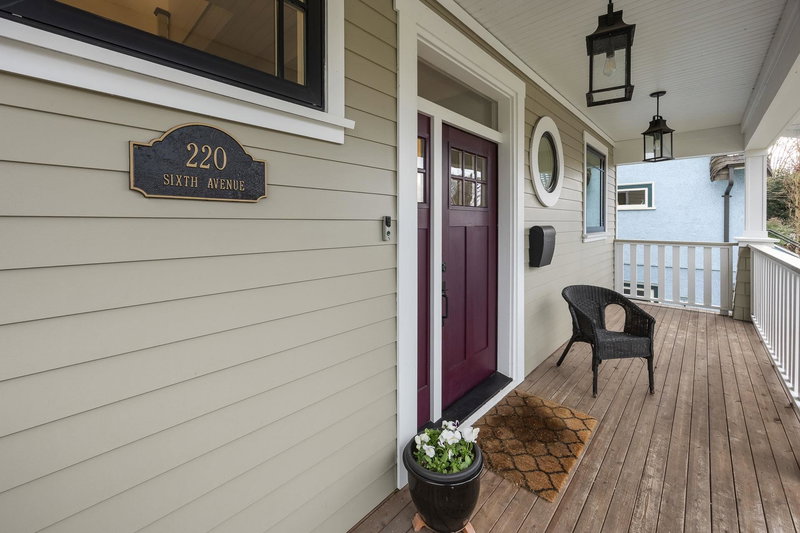 220 Sixth Avenue, New Westminster, V3L 1T6 | Image 3