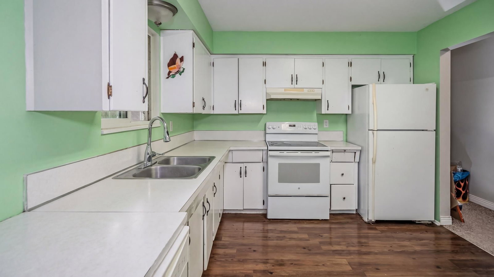 Listing Image 13