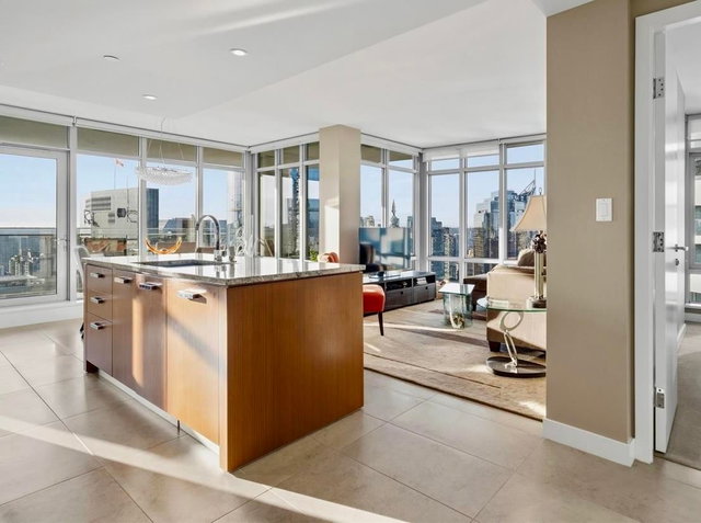 2902 - 1028 Barclay Street