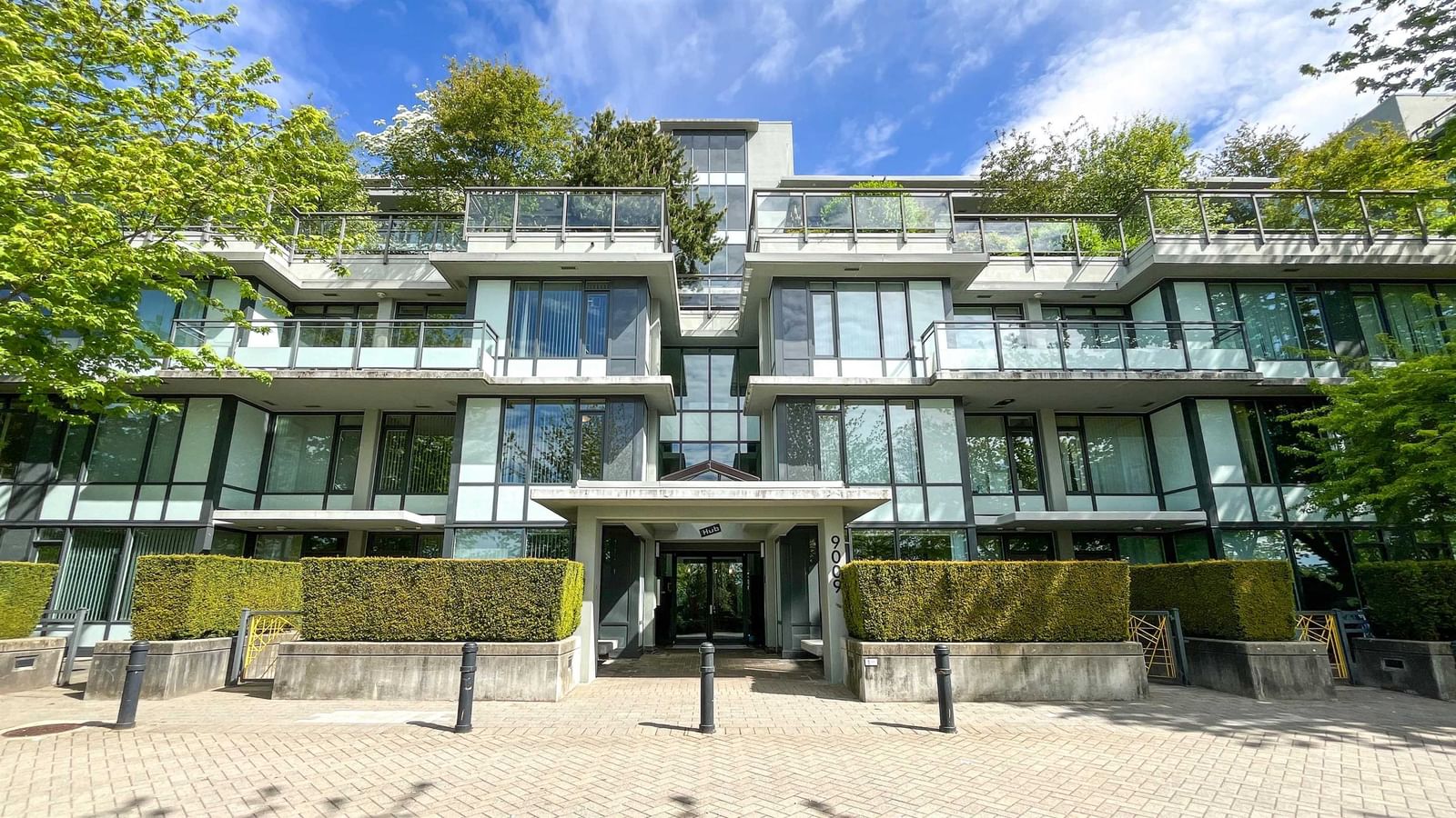 Listing Image 9