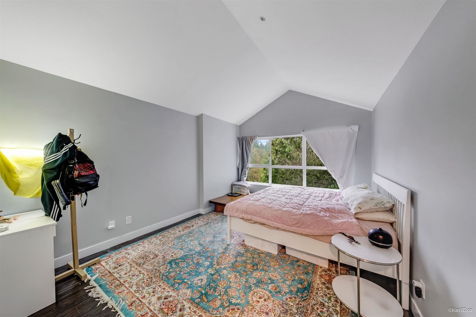 Listing Image 8