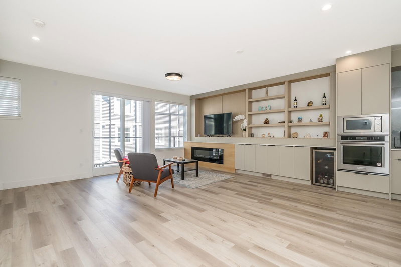 45 - 10488 124 Street, Surrey, V3V 0E9 | Image 3