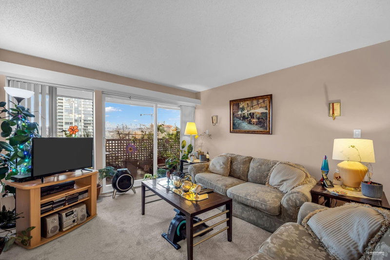 304 - 4941 Lougheed Highway, Burnaby, V5B 4S6 | Image 2