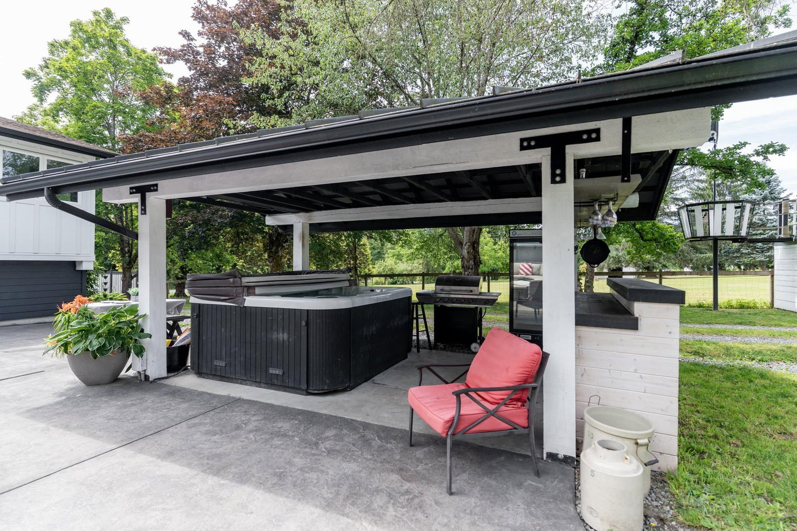 Listing Image 14