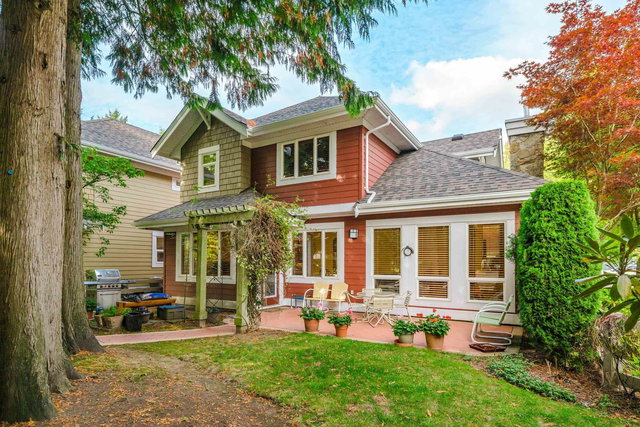 8 - 15055 20th Avenue