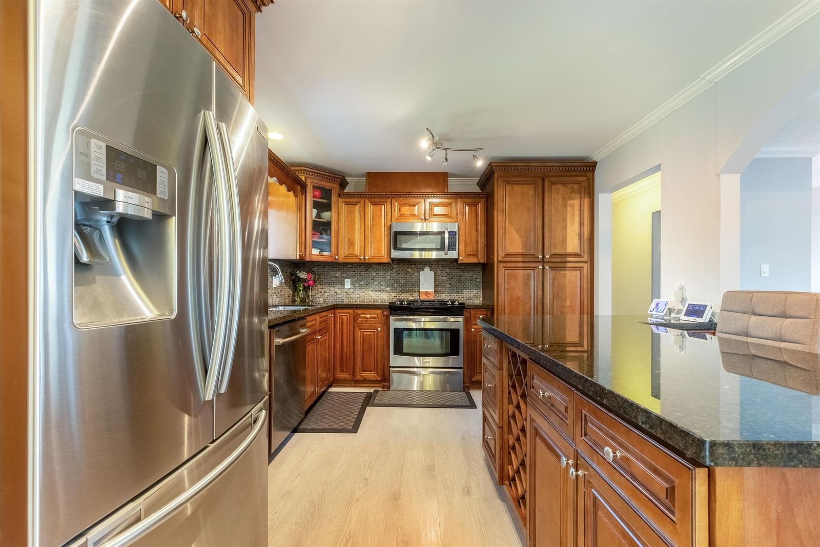 Listing Image 21