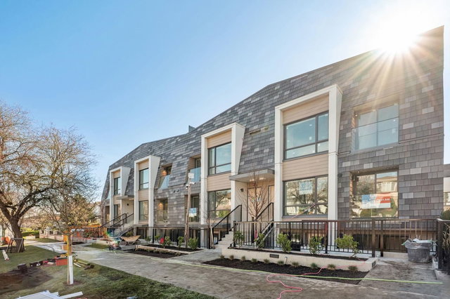102 - 378 45th Avenue W