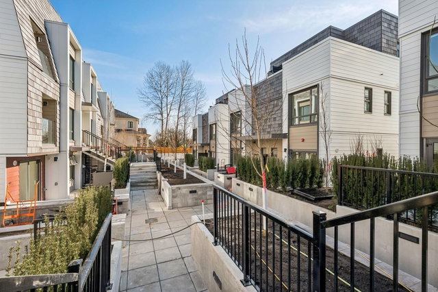 105 - 378 45th Avenue W