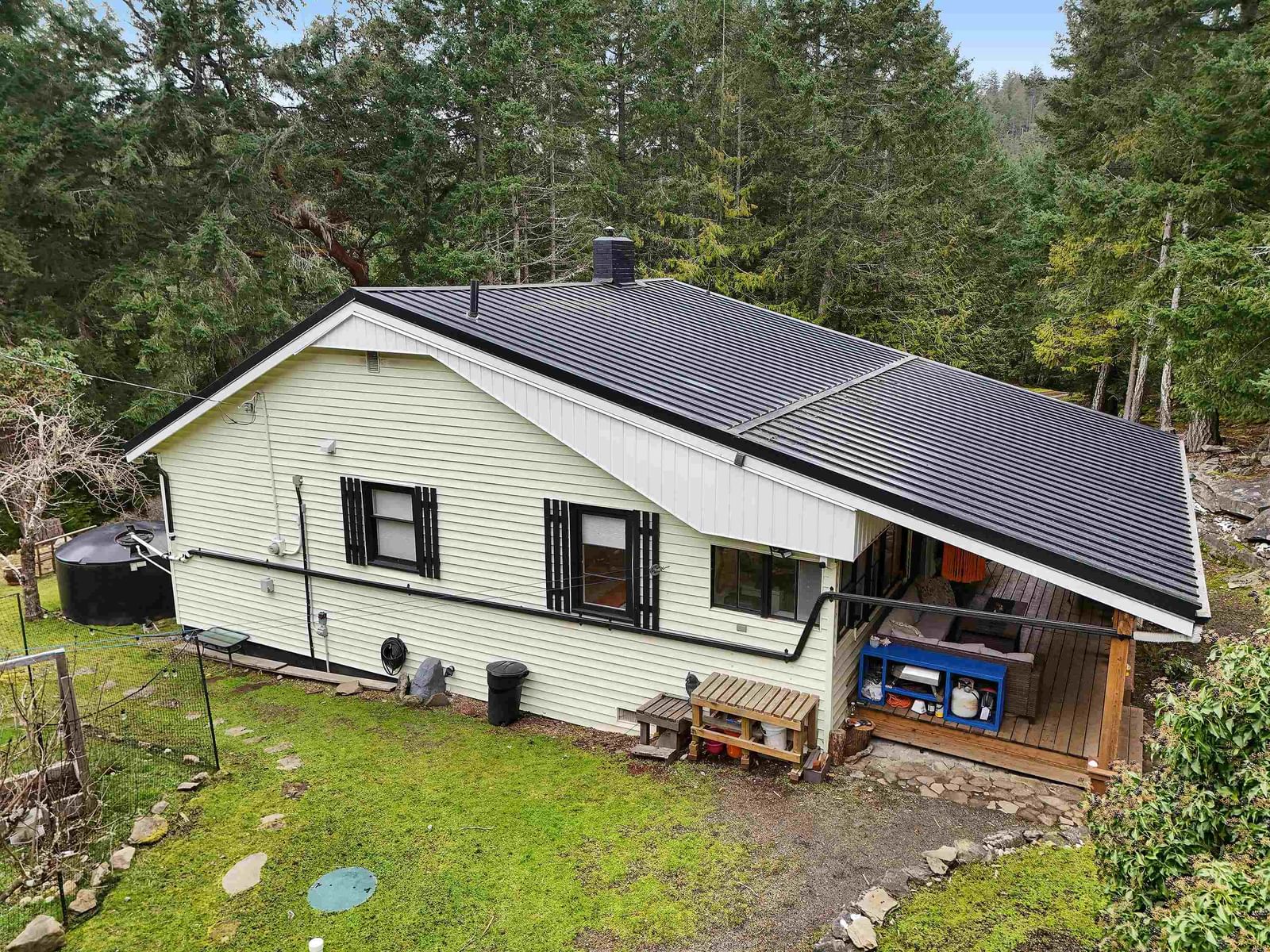 Listing Image 6