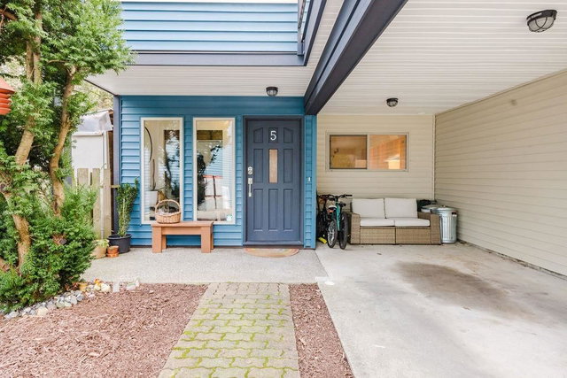 5 - 623 Farnham Road