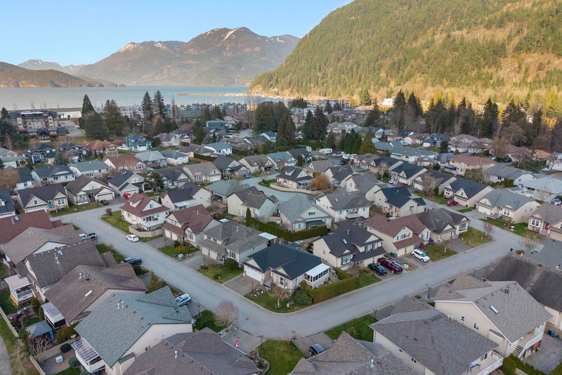 41 - 349 Walnut Avenue, Harrison Hot Springs, V0M 1K0 | Image 2