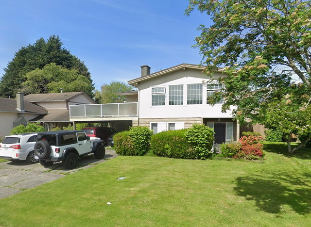 6811 Riverdale Drive