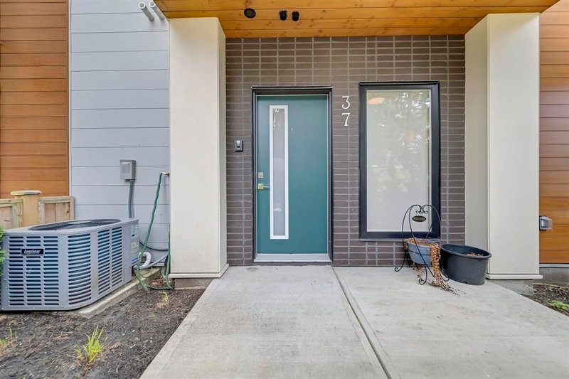 37 - 5858 132 Street, Surrey, V3X 1N1 | Image 2