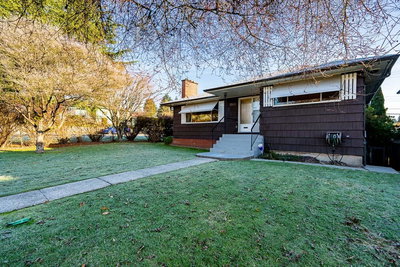 1910 Holdom Avenue | Burnaby | Image