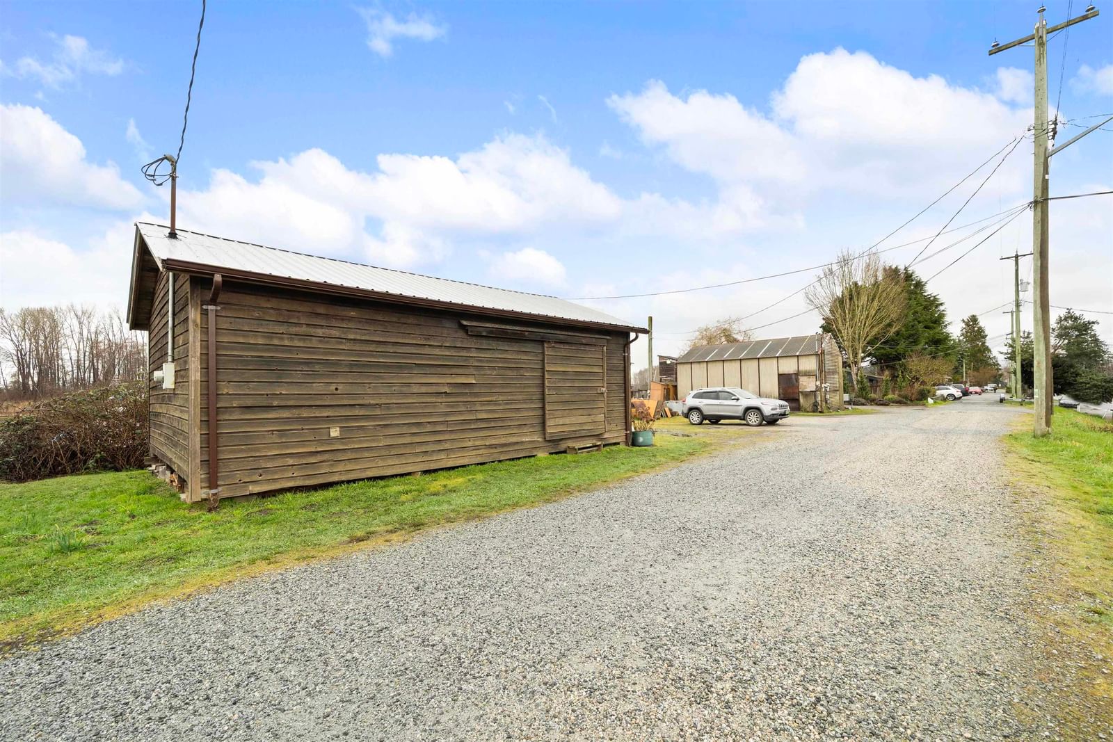 Listing Image 11